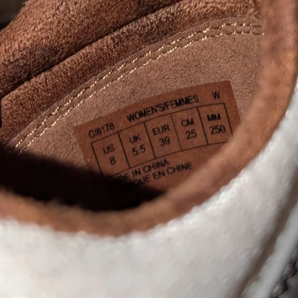 Cobb Hill New Balance Sneakers - Picture 8 of 10